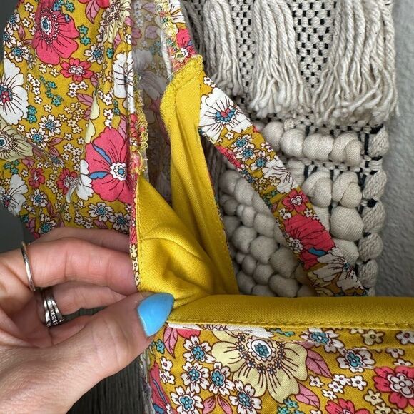 Lily Rose Yellow Floral Shorts Romper (Small) - Picture 7 of 8